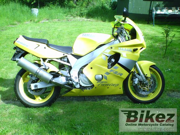 1995 Yamaha FZR 600 R photo